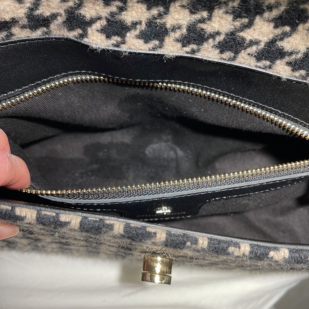Anine Bing Black & Cream Houndstooth Shoulder Bag - Picture 13 of 14